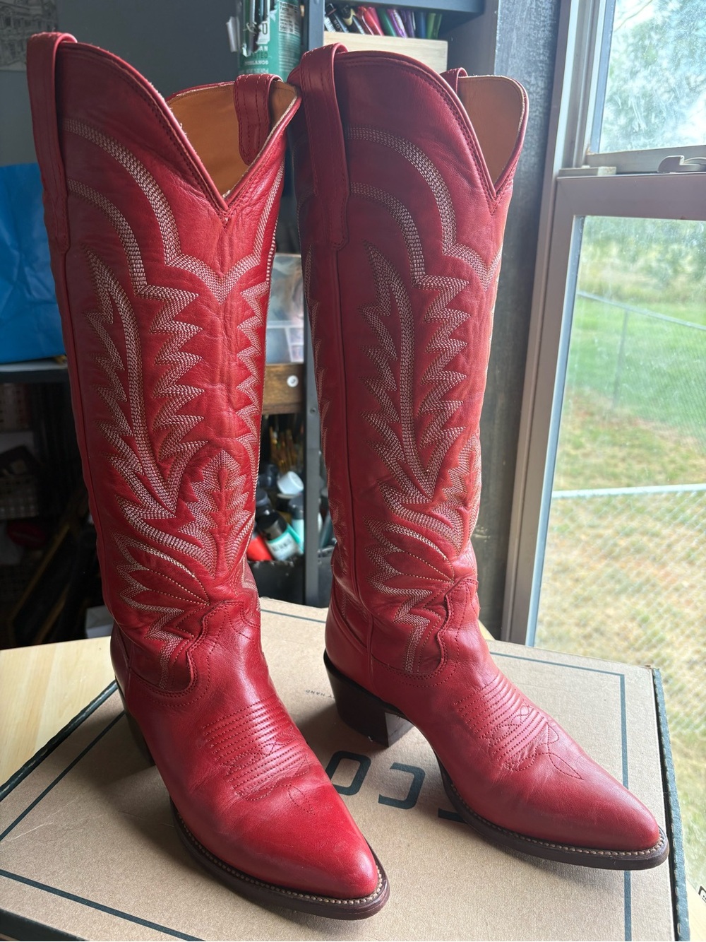 Tecovas Red Abby